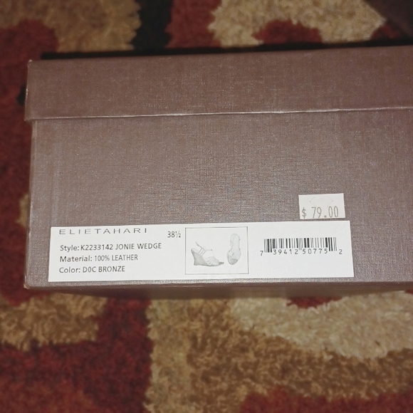 Shoes - Picture 3 of 4